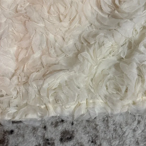 BNWT LOFT Cream Floral Tulle Blouse. Size S. - Picture 7 of 7